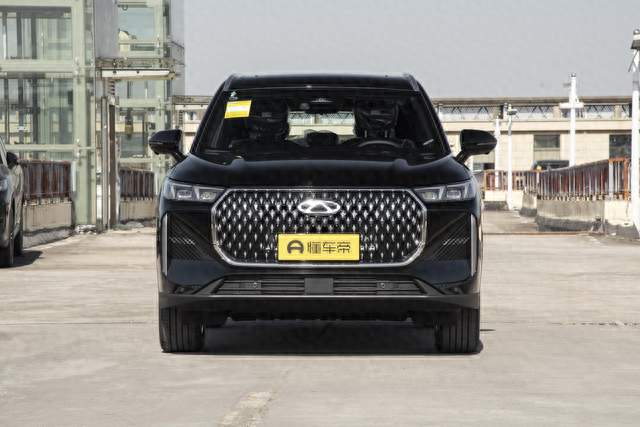 第五代瑞虎8：五座中型SUV，空间舒适、踏实省心的家用燃油车