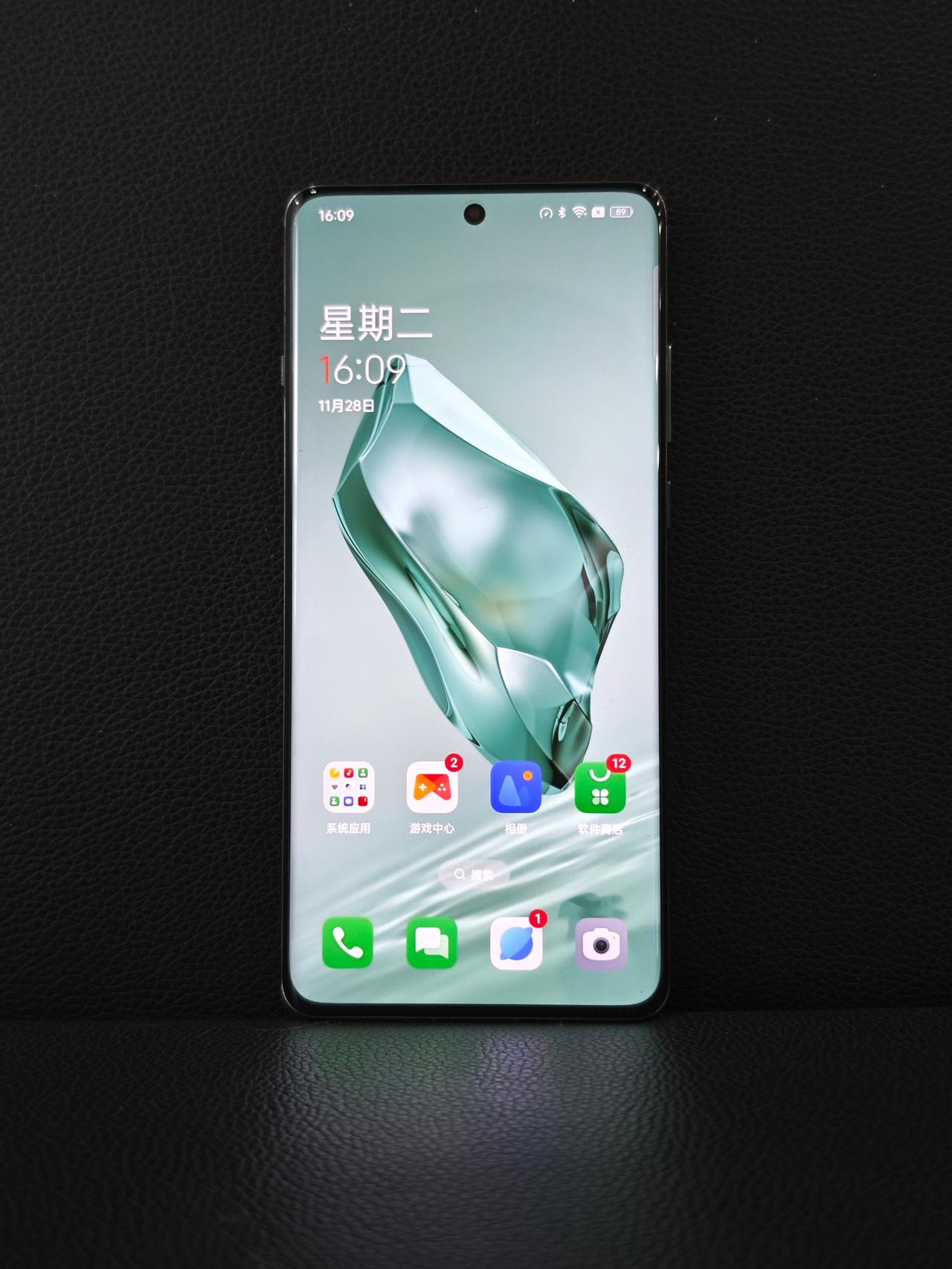 之前一加和BOE在重庆一起发布东方屏的活动我没去成，是的，在重庆我都没去成~最近