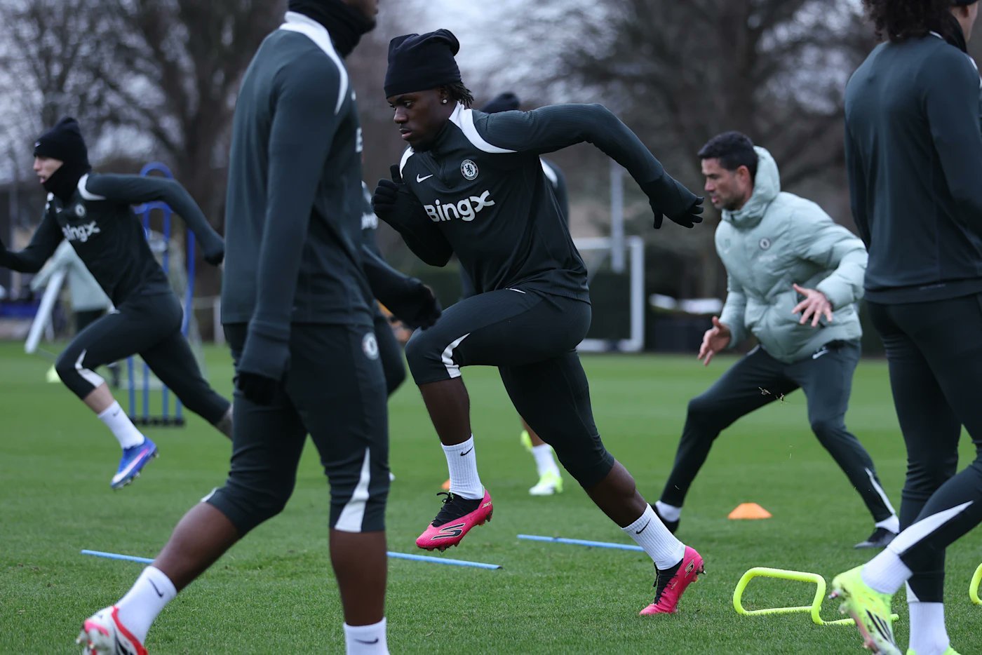 恢复训练久违了 拉维亚切尔西英超