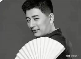 张雪峰去世真相彻底反转？从“造谣”到全网哀悼，他到底动了谁的蛋糕，让那么多人恨他