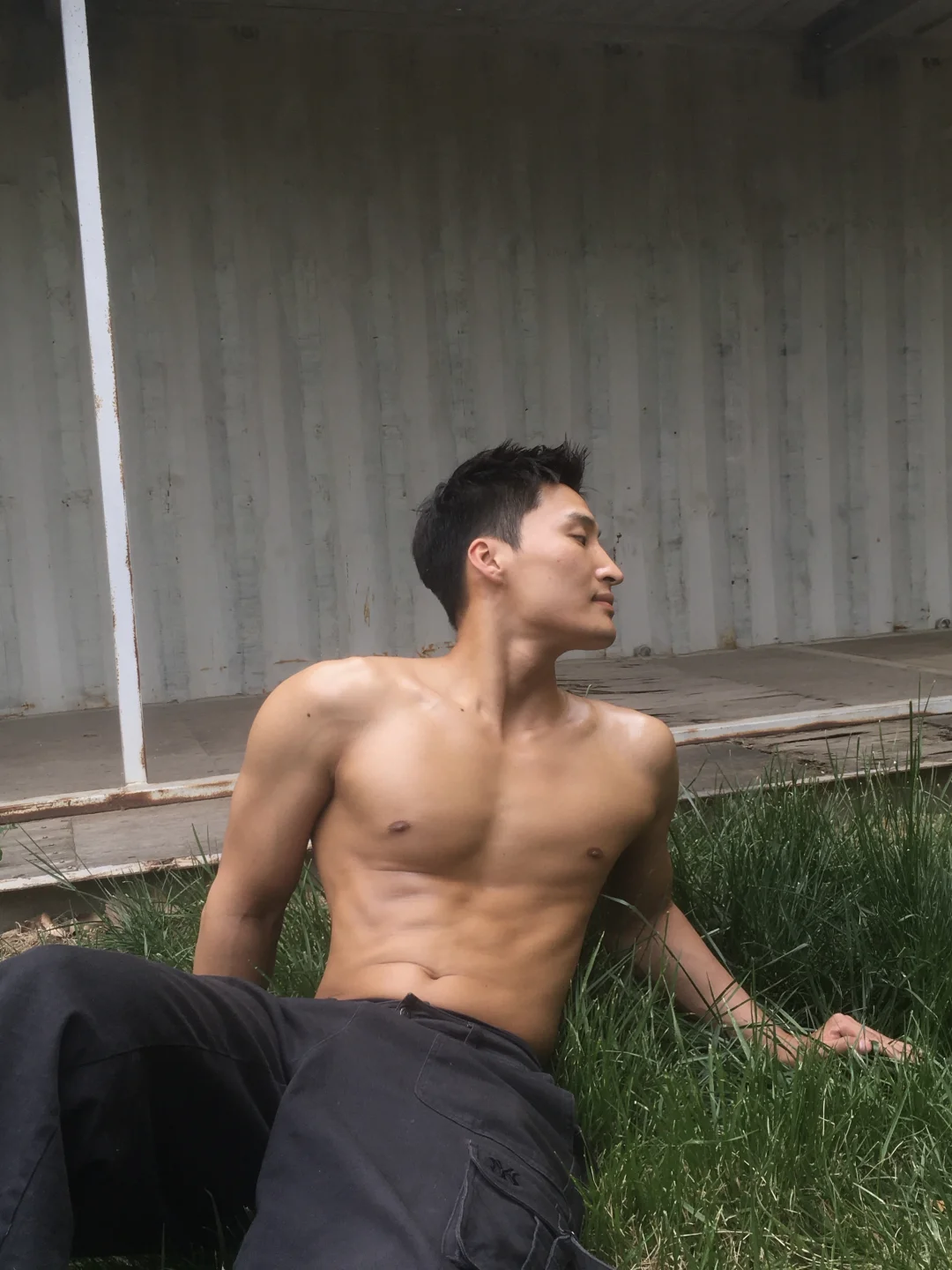 夏天来了，一起去草地躺躺吧