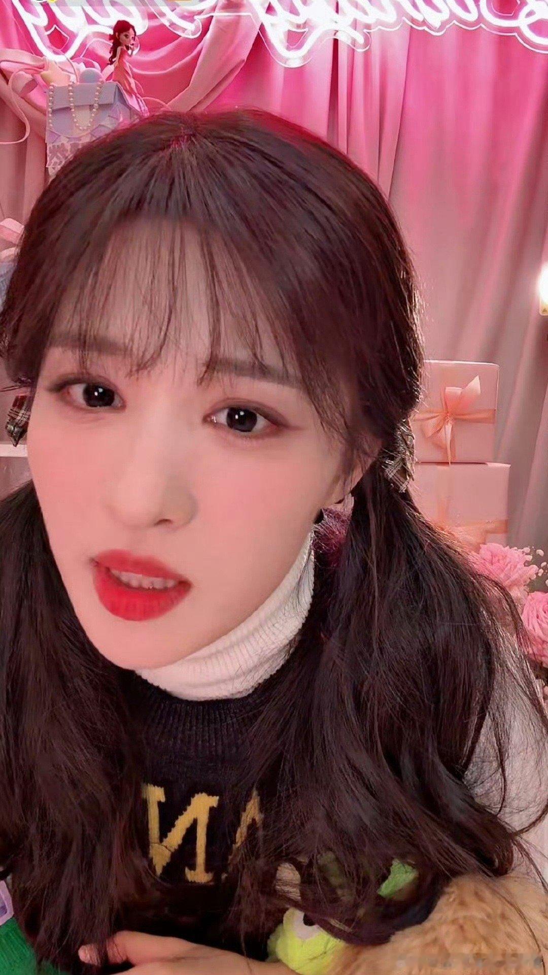 王楚然拆角色盲盒这个王船也太萌了吧！！双马尾可爱鼠谁了 