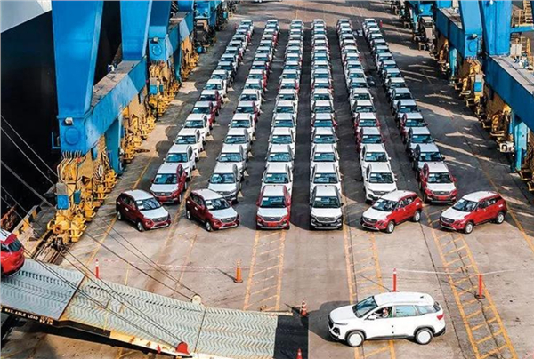 【超一半家庭都有汽车！2025年全国机动车保有量达4.69亿辆】快科技1月26日