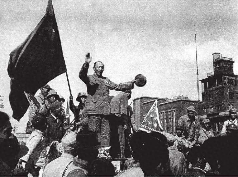 1955年授衔时，毛主席为何亲自划掉二野第三号人物的名字，坚决决定此人不能被授予