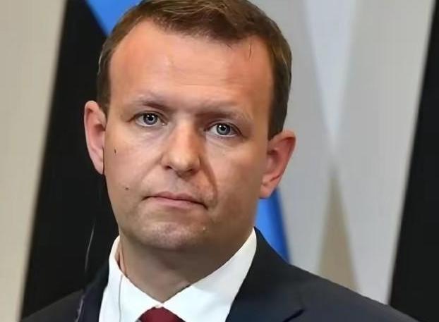 就问中国怕不怕？强大的爱沙尼亚向中国发出最后通牒，让中国必须在爱沙尼亚和俄罗斯之