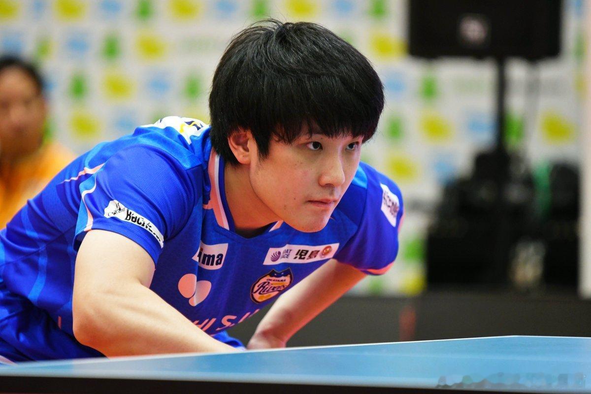 补：251115 冈山 3:2 静冈 张本智和图片一组Cr: X 