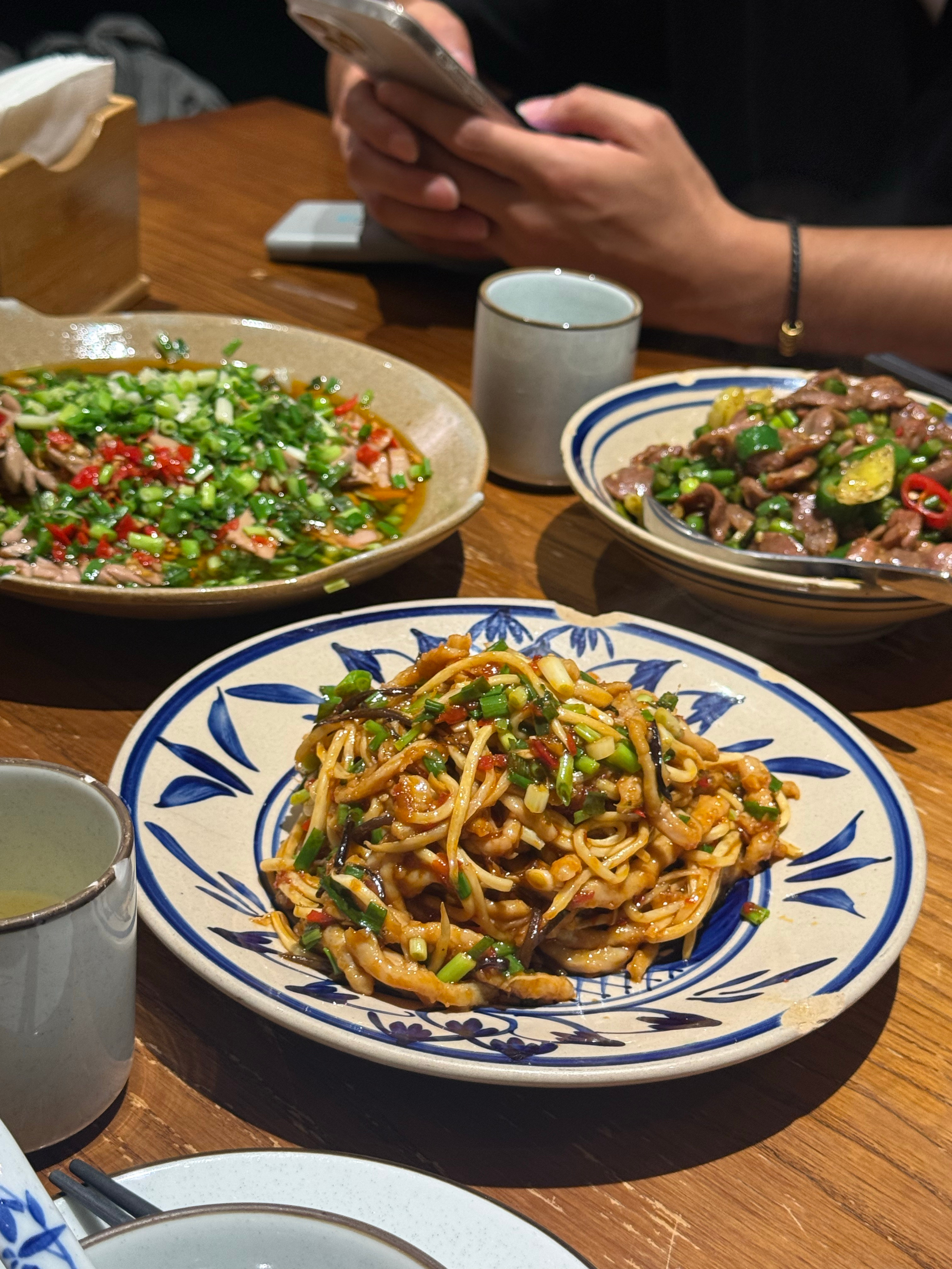 今天科技🦴大跌 奖励自己多吃点好吃的吧 竹屋 / 四季民福 / Smakapl