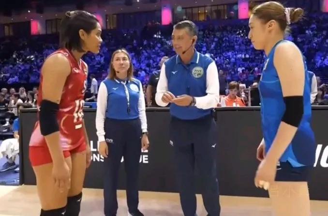 世界女排联赛第二周香港站，日本2-2泰国
泰国队先胜两局后，日本队进行了有针对性