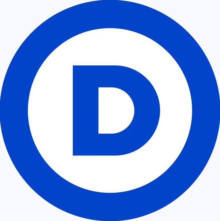 美国面临内战危险！今年是美国中期选举之年。特朗普之所以这样迫不及待在全世界搞事情