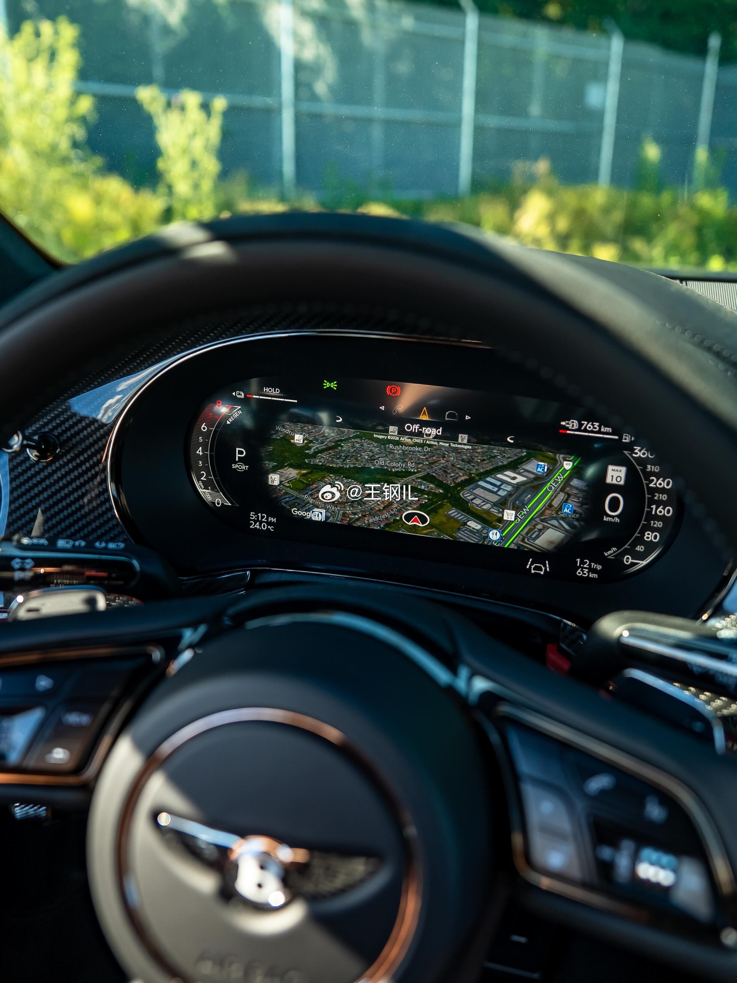 26款宾利欧陆GE S版依托宾利高性能主动型底盘（Bentley Perform