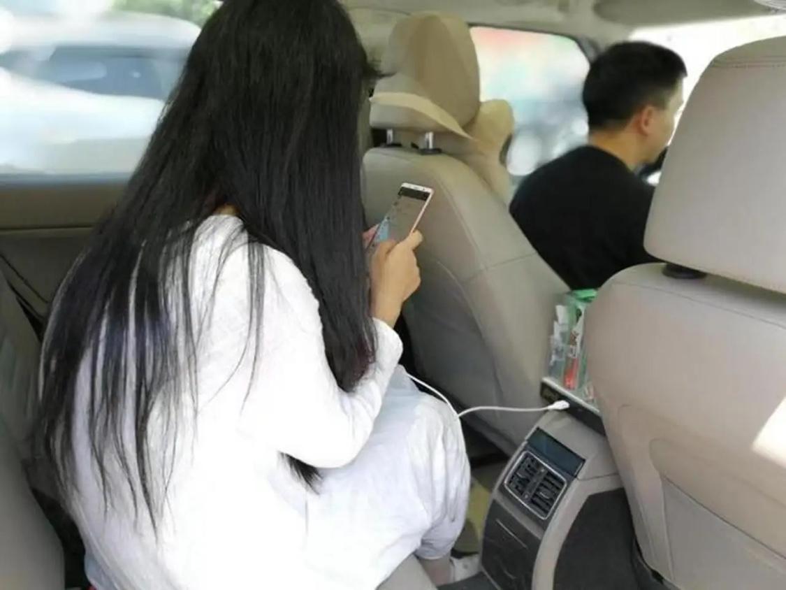 浙江宁波，女子花111.5元打顺风车，准备从宁波到苏州，司机接单后，双方确定好出