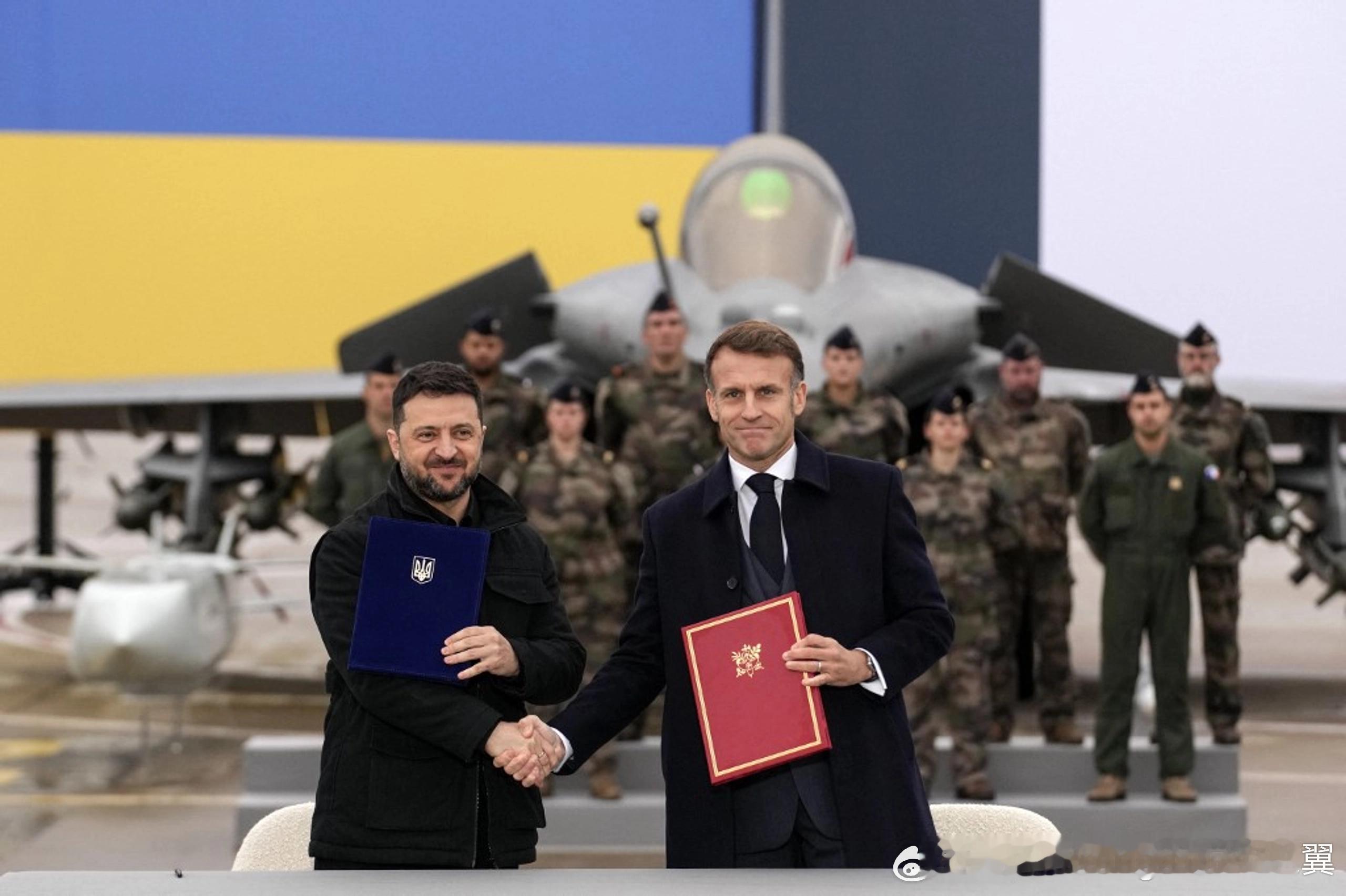 华尔街日报报道，乌克兰向法国购买100架阵风，双方都没钱支付 泽连斯基17日访问