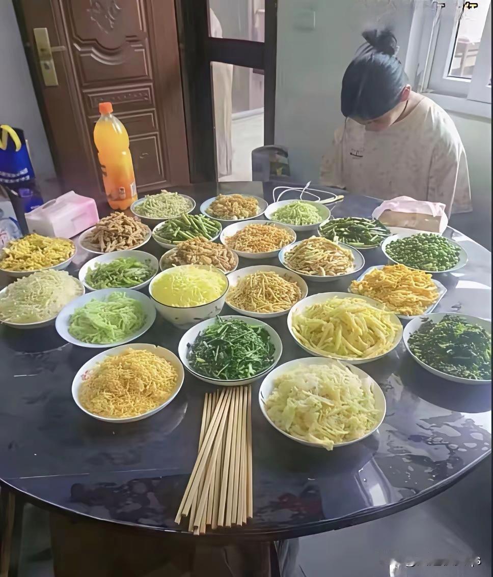 女婿上门，是不是太素了！