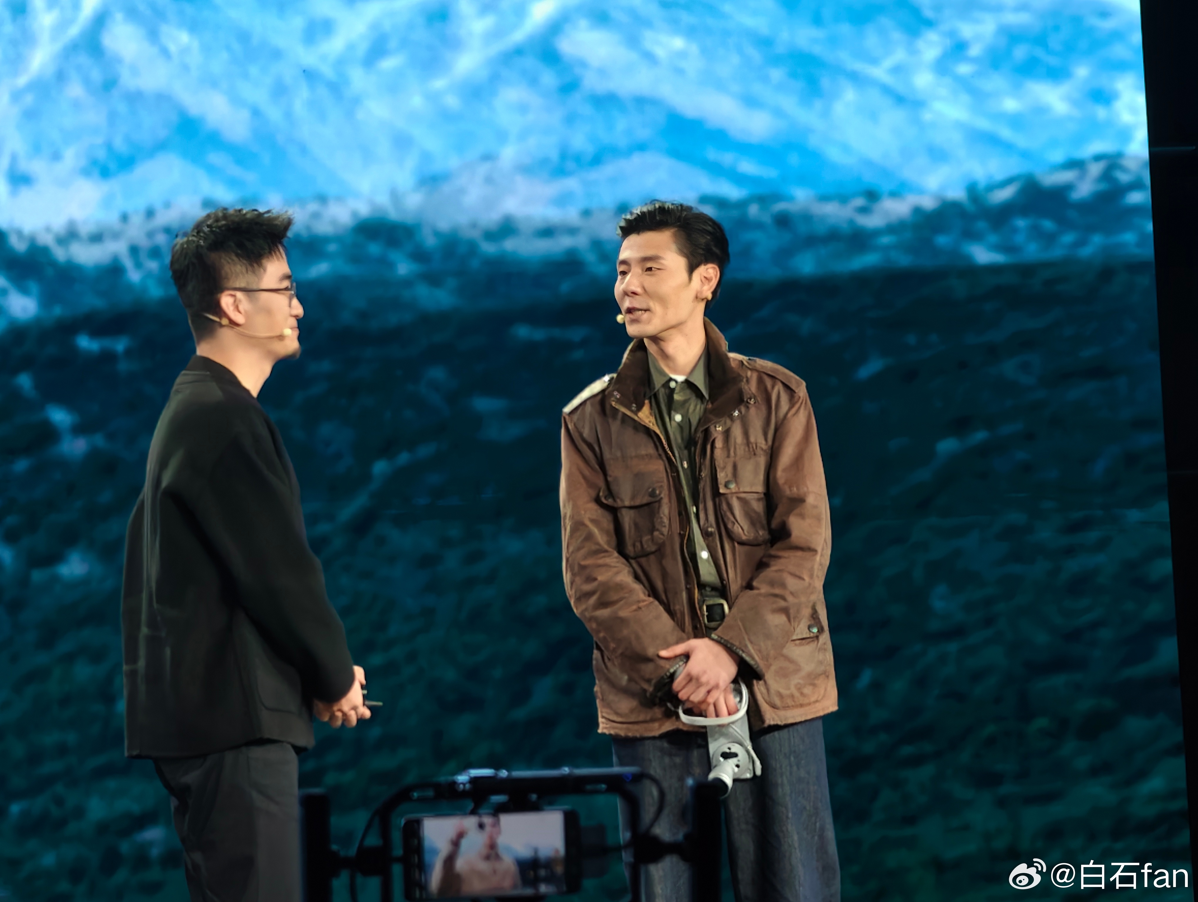 vivo X300系列发布会，蒋奇明来了！有木有他的粉丝？我本人很喜欢他《漫长的