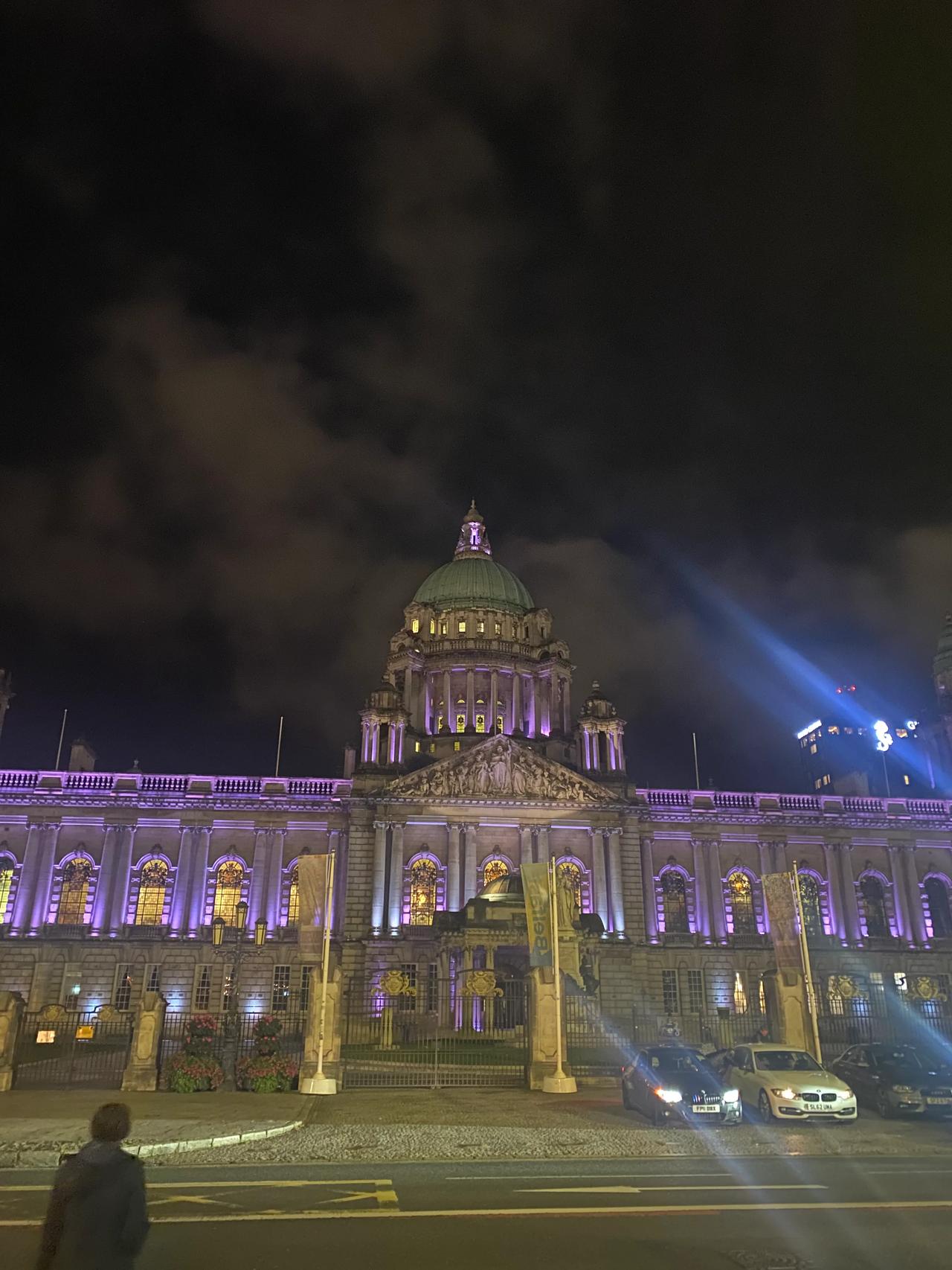 贝尔法斯特市政厅夜景！