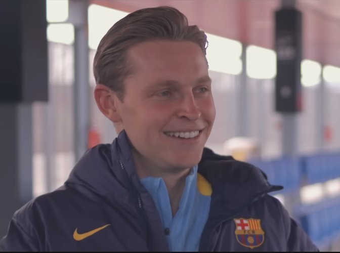 德容：我对我的未来很清楚，没有哪个俱乐部比巴塞罗那更适合我。我从小就想在这里踢球