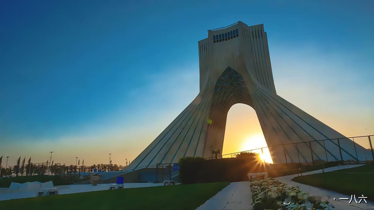 日本想插手中东？刚露头就被三重现实绊住，根本动不了！
 
中东局势持续紧张，日本