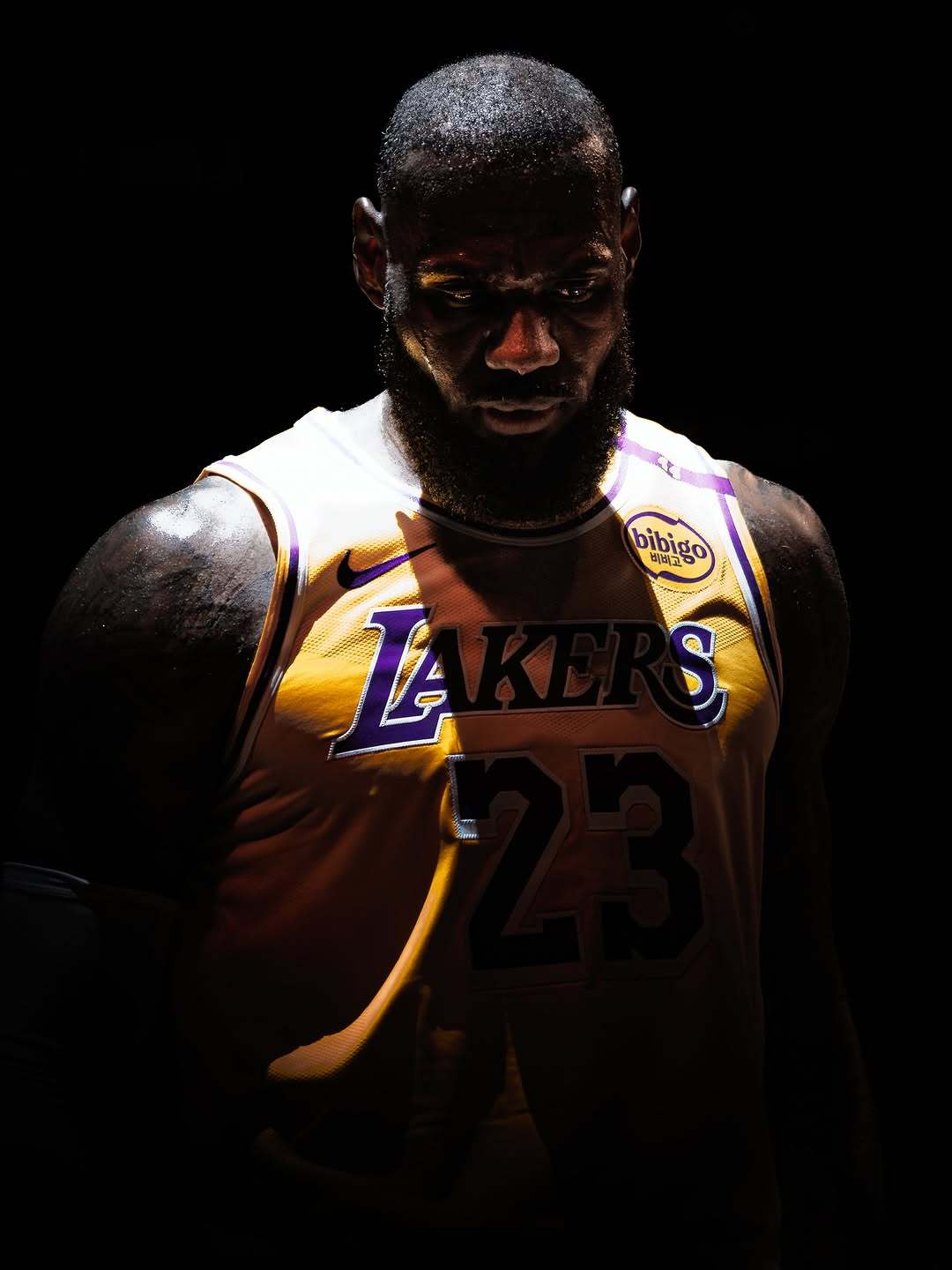 帅气老头！詹姆斯nba潜力博主星势力NBA