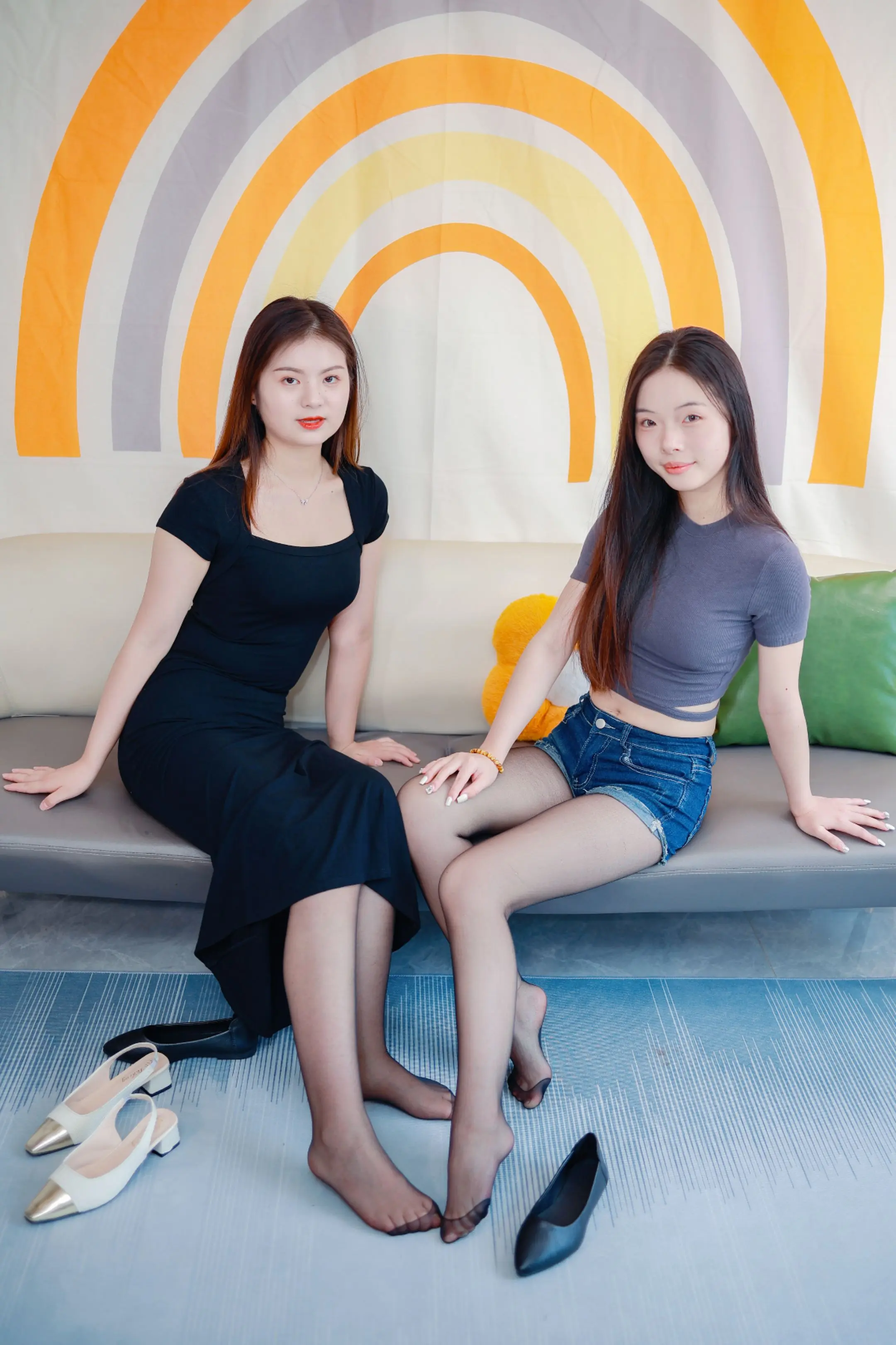 好身材好气质 女生拍照姿势 闺蜜穿搭 姐妹拍照姿势 姐妹装