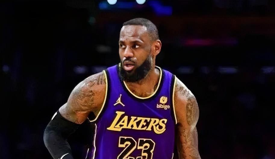 半场比赛，湖人队67-58猛龙队，看看湖人队球员得分和正负值，谁发挥最出色！
 