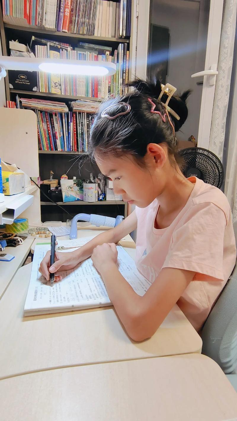 在这个快节奏、竞争激烈的时代，似乎总有人用不同的方式刷新我们的认知。10月24日