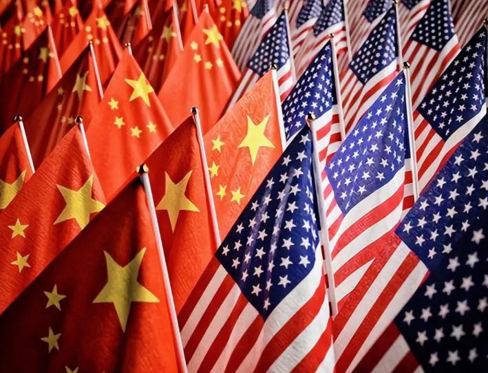 美媒曾称：中国欠美国1万多亿，若不偿还，就拒付中国7600多亿美元国债。

上世