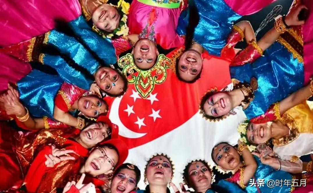 新加坡指境外网络丑化该国印度裔，破坏种族和谐。
坡媒联早刊文声称， ​新加坡变“
