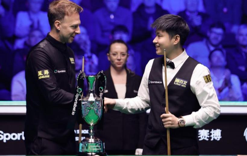 冠军在望，赵心童5-3特鲁姆普。
刚刚结束了斯诺克巡回赛决赛第一阶段的比赛。
前