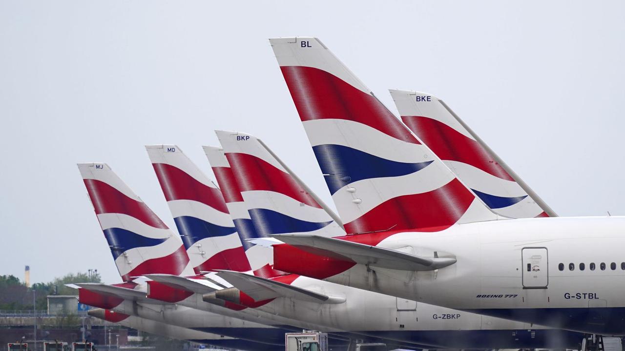 英国航空公司（British Airways）警告由于中东燃油危机将导致航班客票