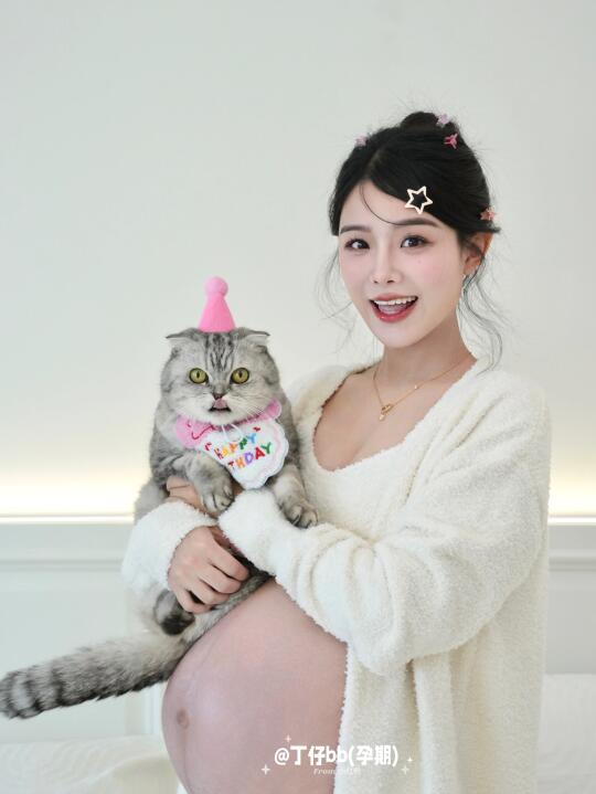 孕37周足月啦！！在家给老baby🐱过10岁生日🎂