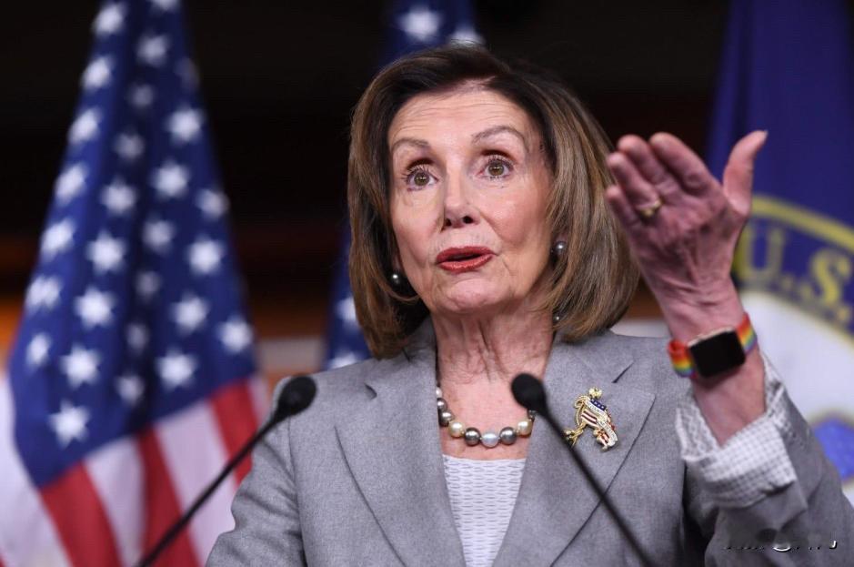 佩洛西走了，决定不寻求明年连任国会议员后，美国《纽约邮报》等当地多家媒体在最新的