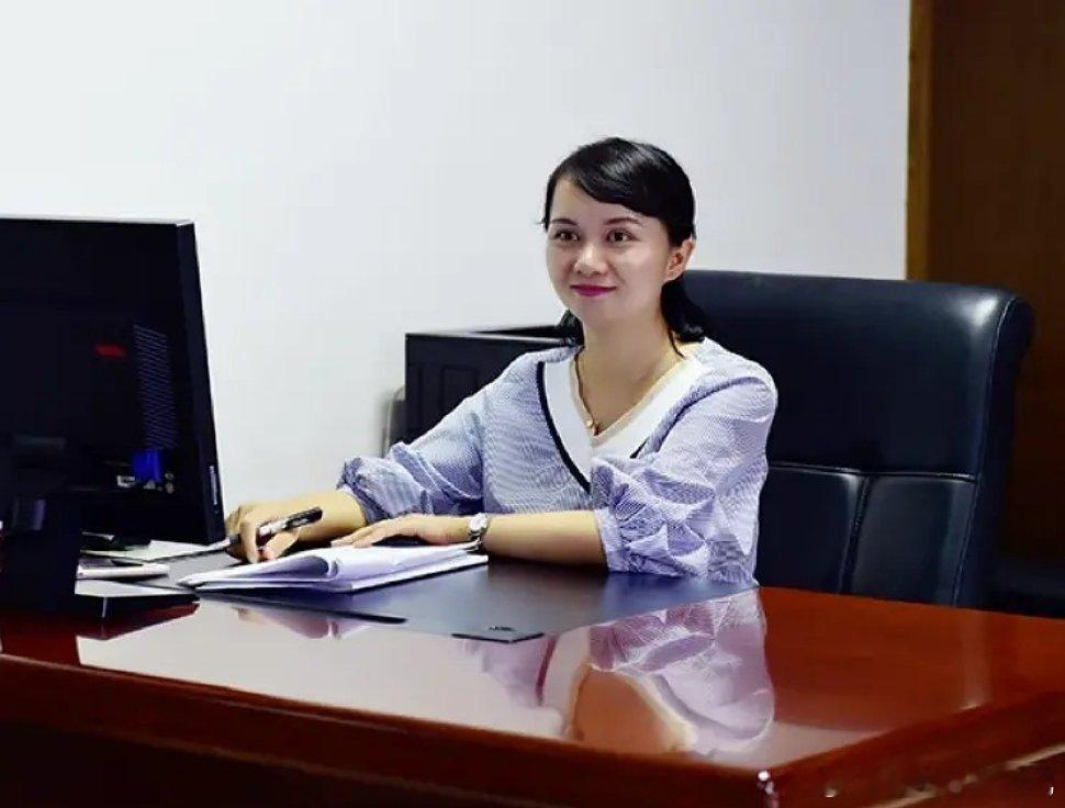 小姑娘长大了 ​​​