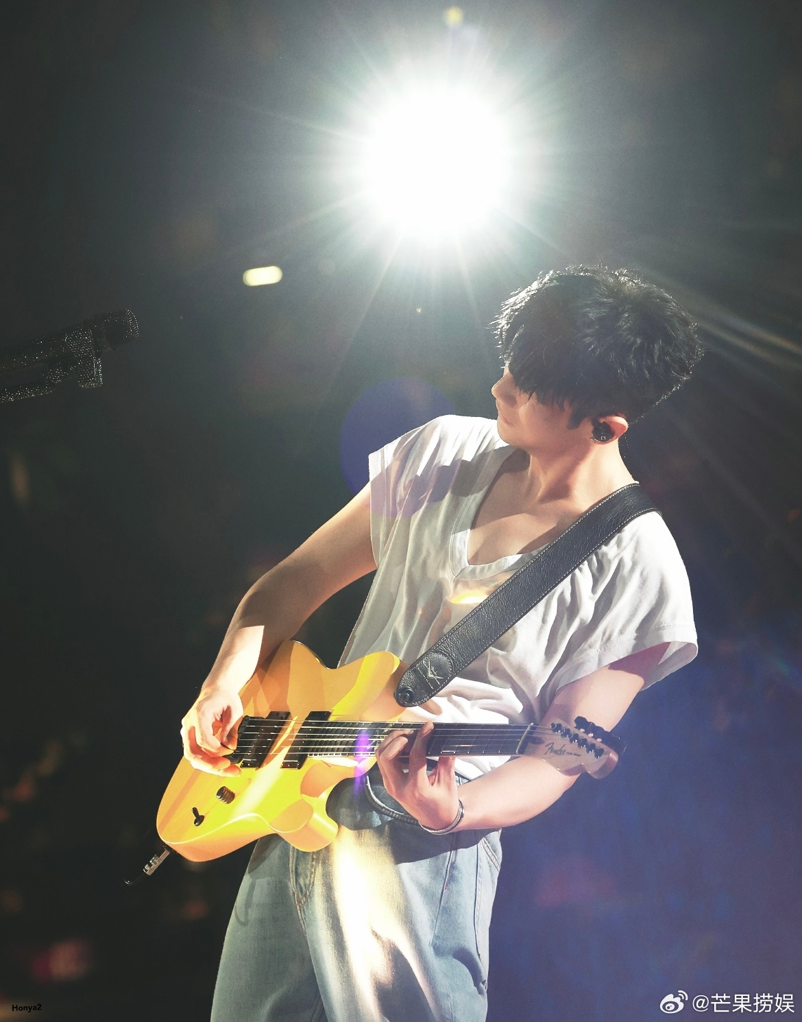 李荣浩 爱你老己这就是高精力人群吗！一个人干完了整个团队的活内娱！你要的活人感全