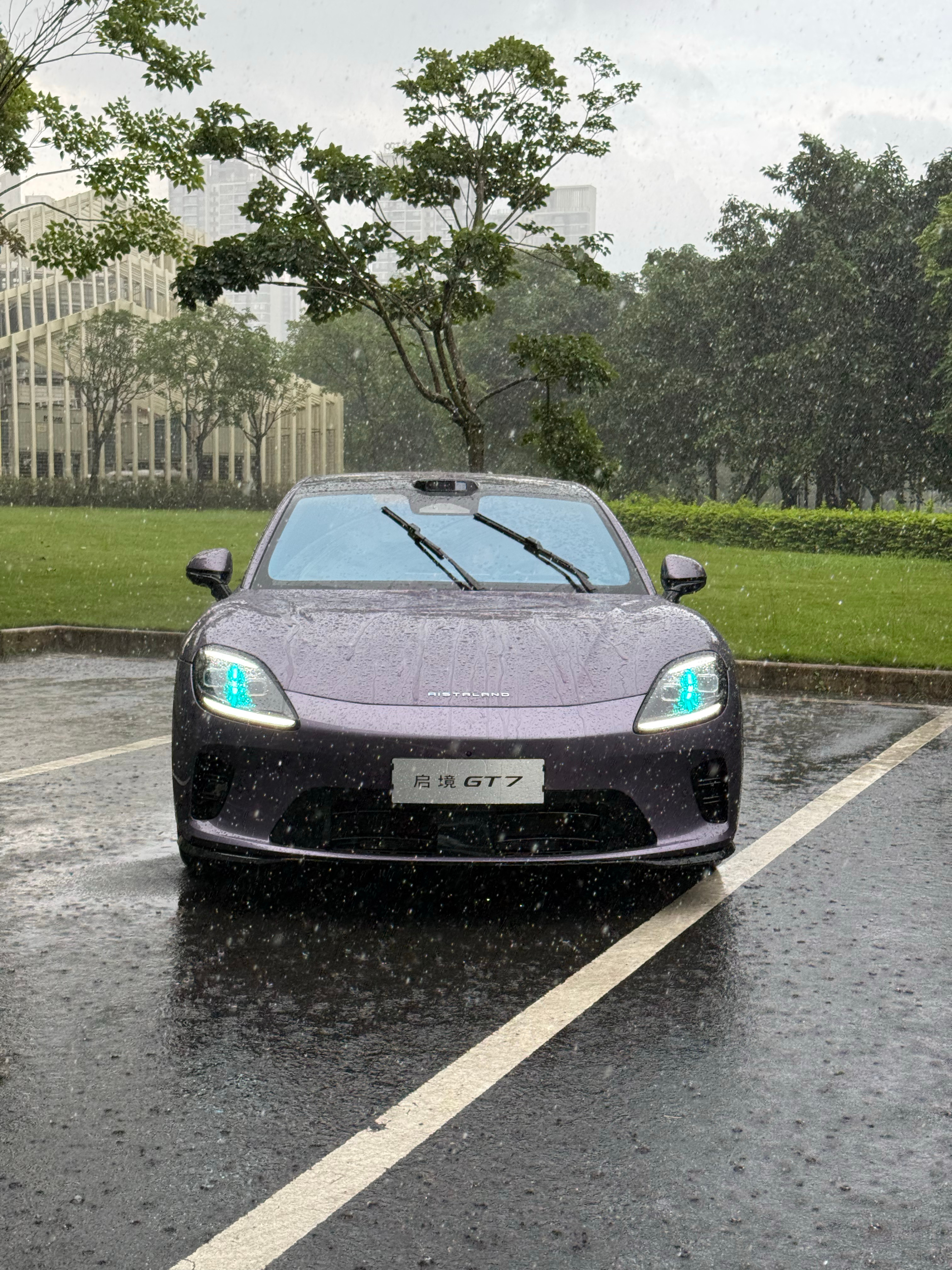 就让这大雨全都落下～别说，雨中的启境GT7别有一番风味