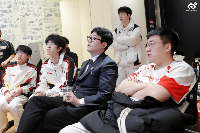 雇佣兵军团？WBG与Zika、Jiejie、ELK均只签约1年 Xiaohu合同也在今年到期