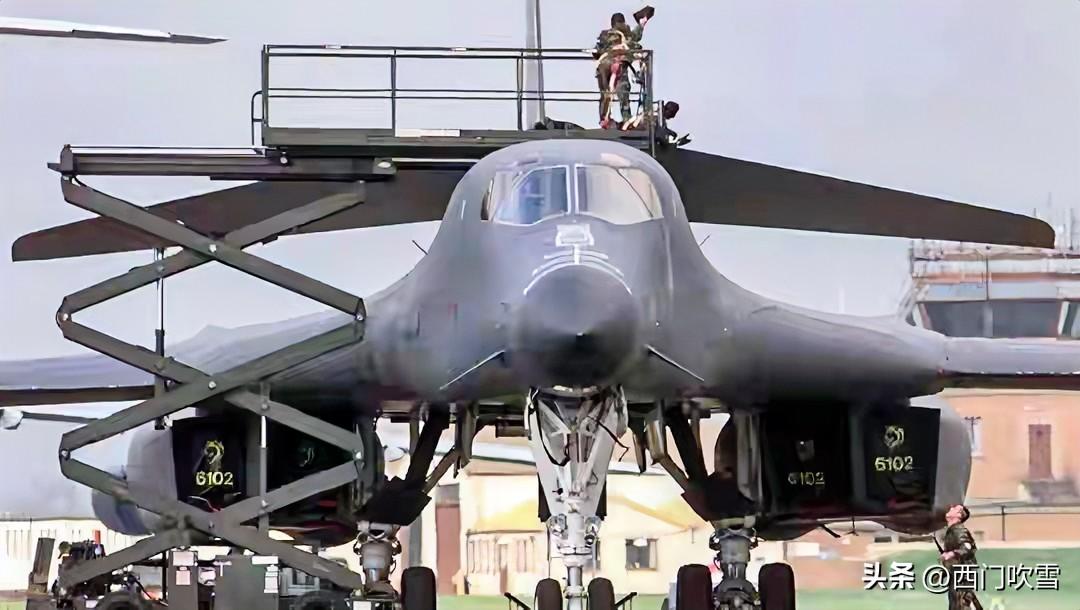 美军选择英国的费尔福德基地空袭伊朗，核心是避险，波斯湾科威特、卡塔尔等前线基地距