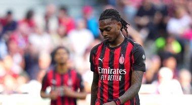 【📊】 🔴⚫️ 拉斐尔·莱奥🇵🇹在本赛季的盘带过人成功率跌至42.86%