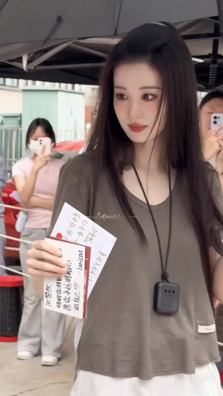 船小倩来了、、越是这种素素的批发越美啊 