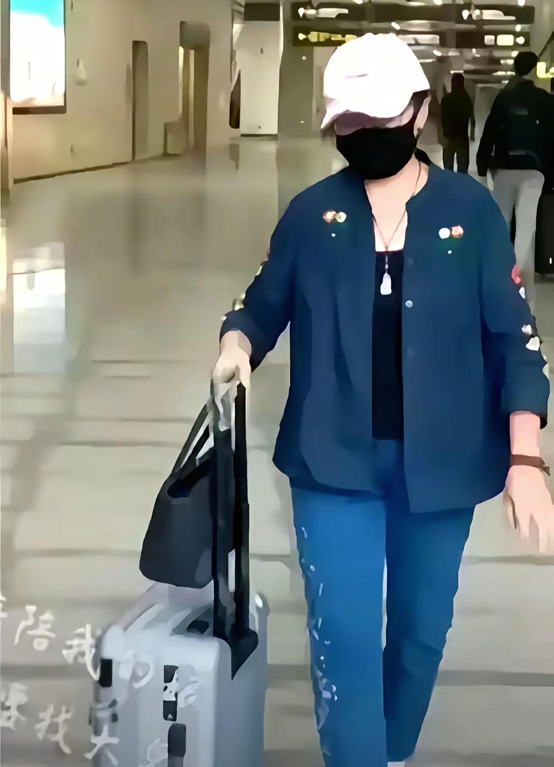 柴桑大姐在“二八事件”中非常勇敢，已经把“二八事件”的真相撕开了一角。

许妈姚