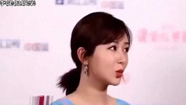 杨紫和谁都能聊两句，候场镜头全是好人缘