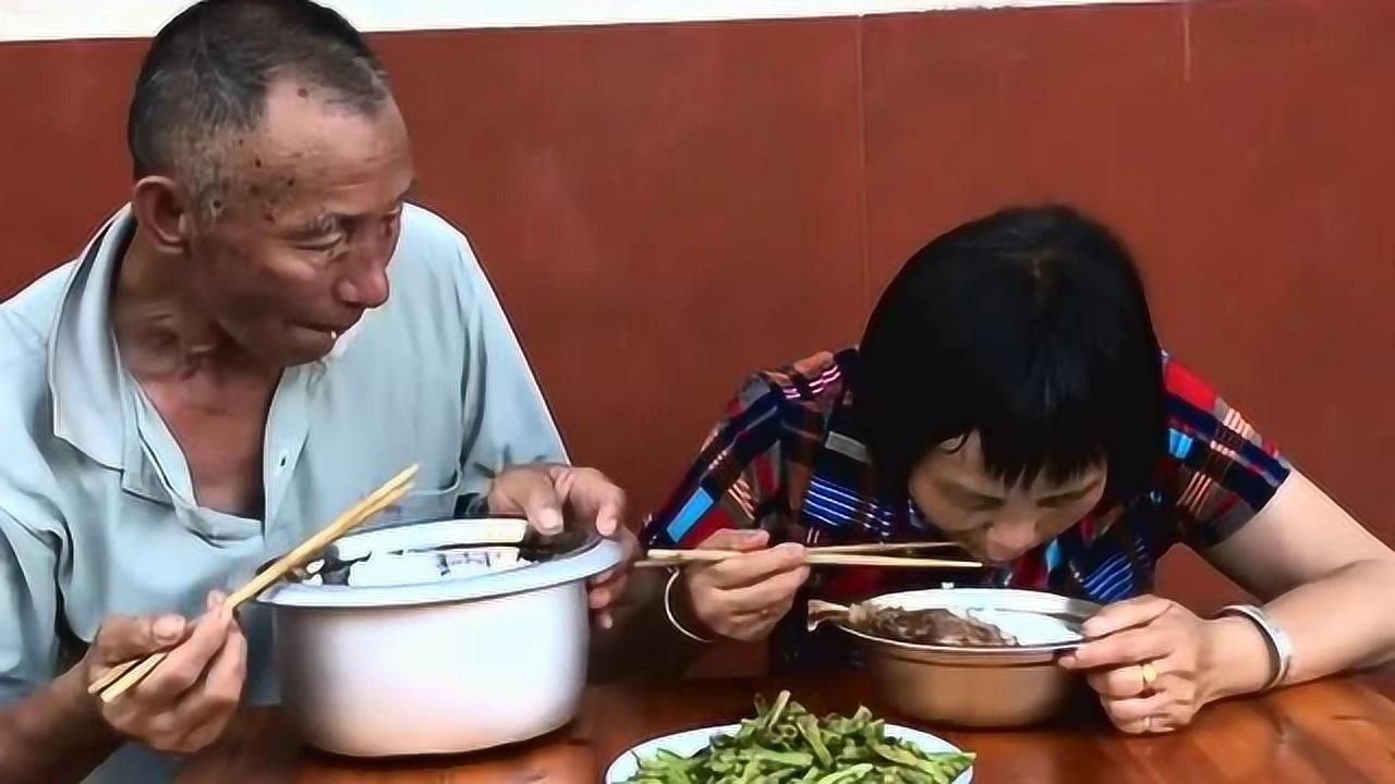 老年痴呆原因被揪出？提醒：若有这几种吃饭习惯，趁现在改掉还来得及

“我从没想过