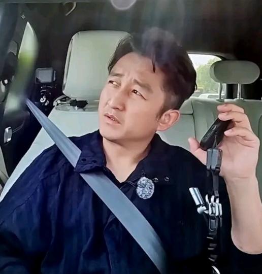 邹市明是真的心累了。
辛辛苦苦打了22年的拳击赛，从14岁开始练拳击，一拳一拳存
