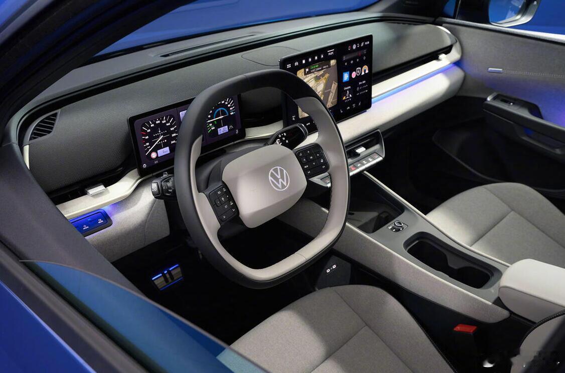 大众最经典的Polo车型，现在也全面电动化了！尺寸是4053/1816/1530