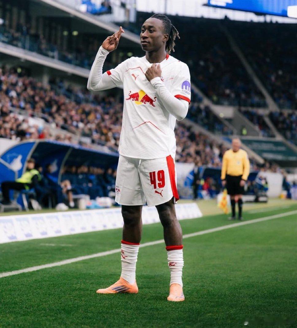 🚨突發新聞：拜仁對揚·迪奧曼德感興趣🇨🇮[法爾克] 