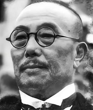 1940年，68岁的伪上海市市长、大汉奸、大卖国贼傅筱庵，凌晨3点参加完汪伪政府