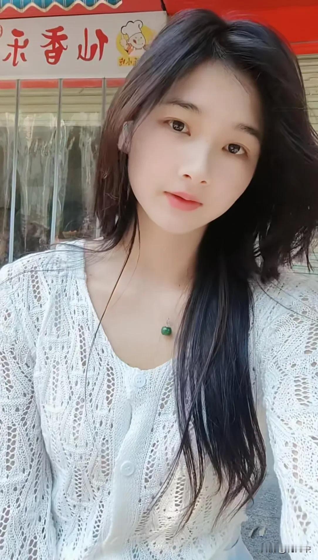 又是无所事事的一天，求介绍个工作呀，没有学历。