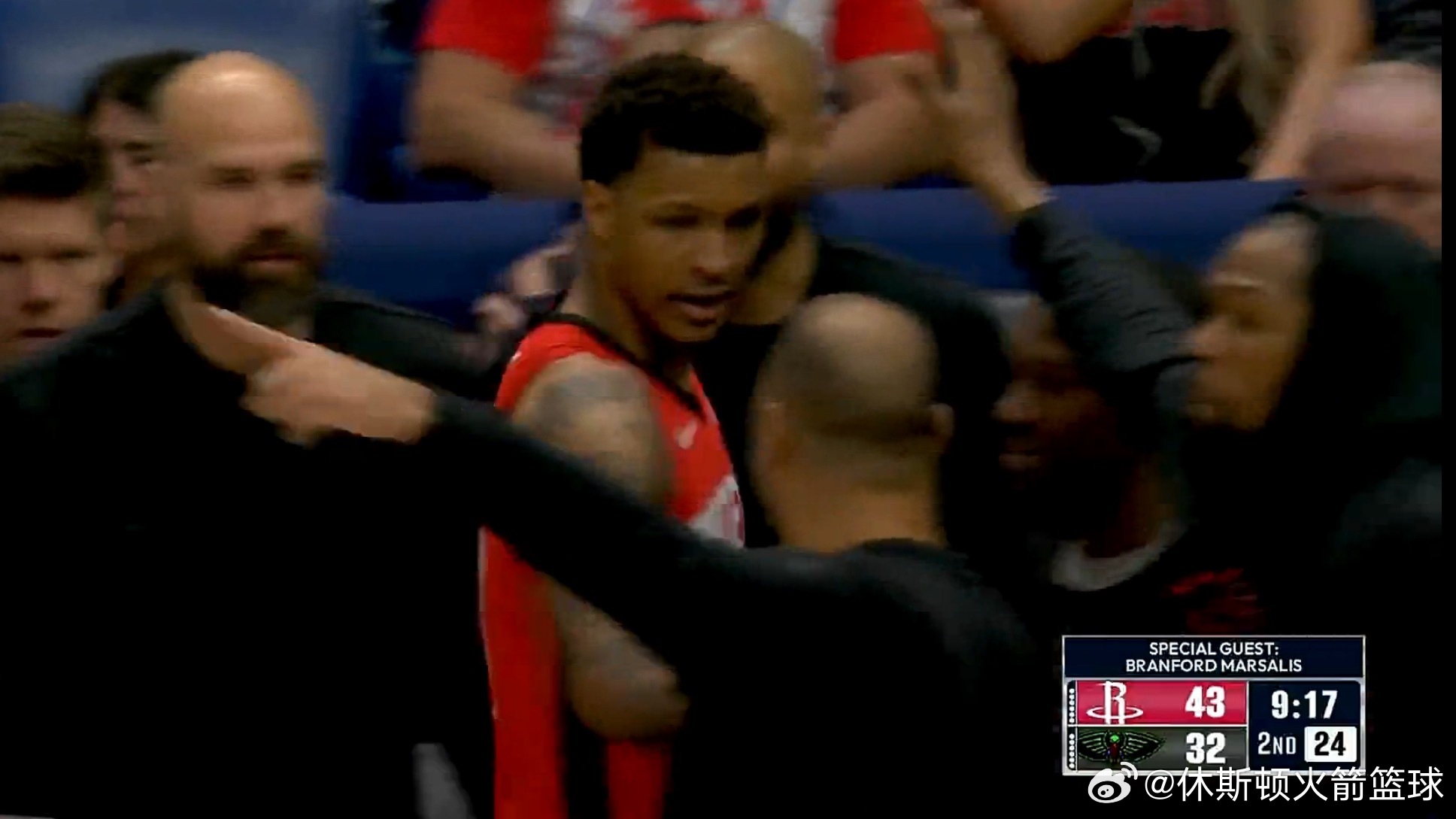 火箭vs鹈鹕 哈哈啊哈，申京连进2记三分，小贾又来2记直接射停了鹈鹕休斯顿火箭休