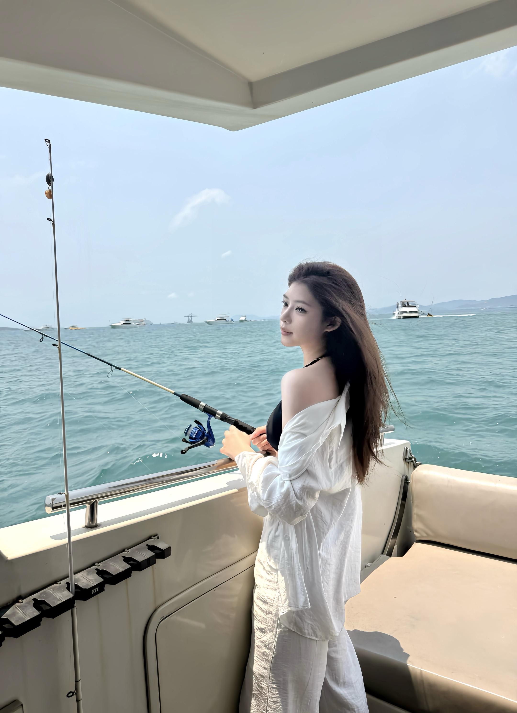 日子过得爽的要命 谁在乎你