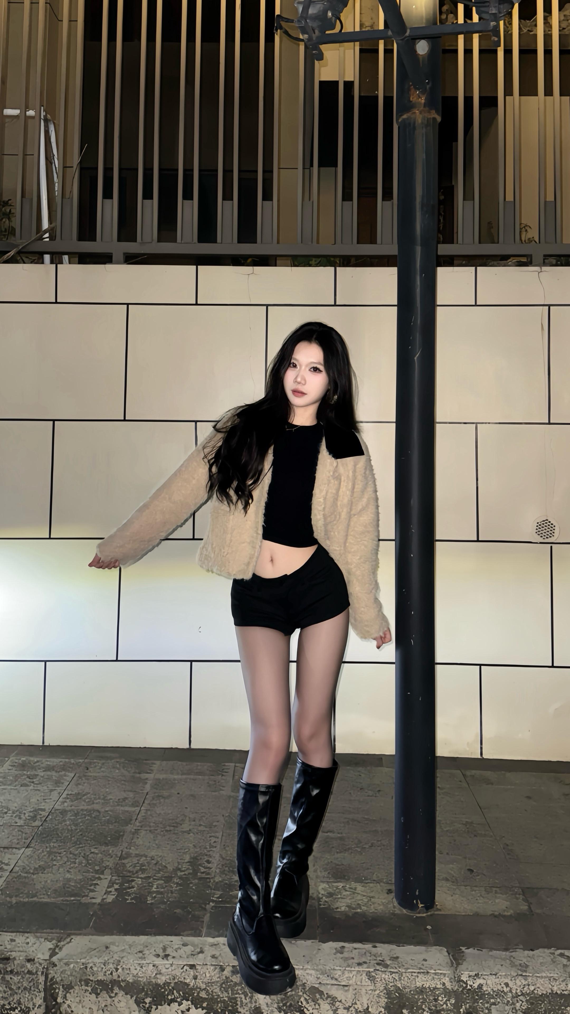 不喜欢人多的地方 比如你的心