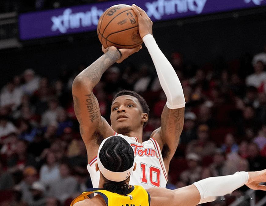 小贾巴里史密斯就该这样打，21+10+2+3盖帽攻守一体



火箭大胜步行者，